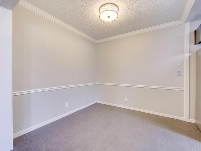 Building Photo - 208 Tamara Dr