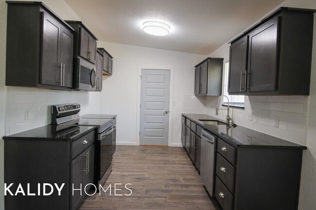 Building Photo - 1891 Lytal Ln