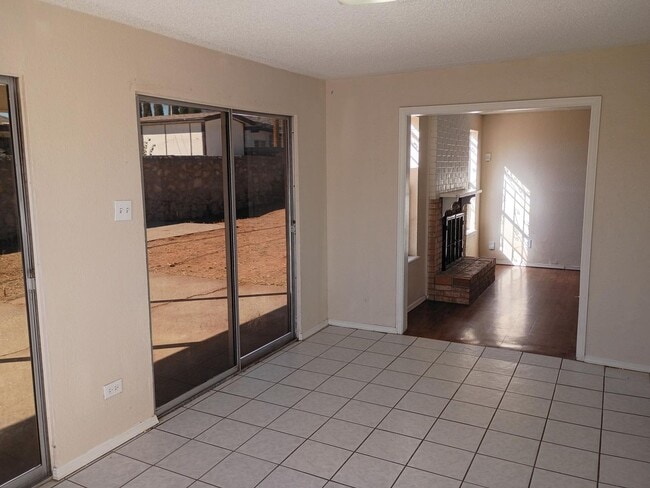 Building Photo - Great Northeast Home