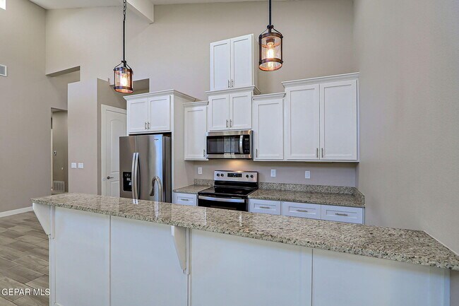 Building Photo - 1031 Vinton Ave