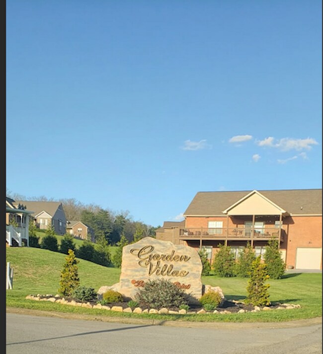 Building Photo - YOUR NEW LUXURY HOME!!!!!!!