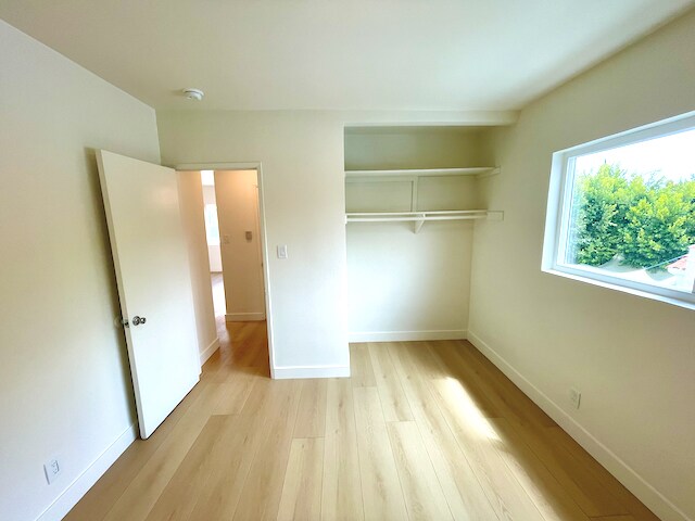 Building Photo - 5350 Smiley Dr