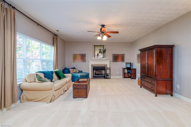 Building Photo - 1500 Ashburn Ct