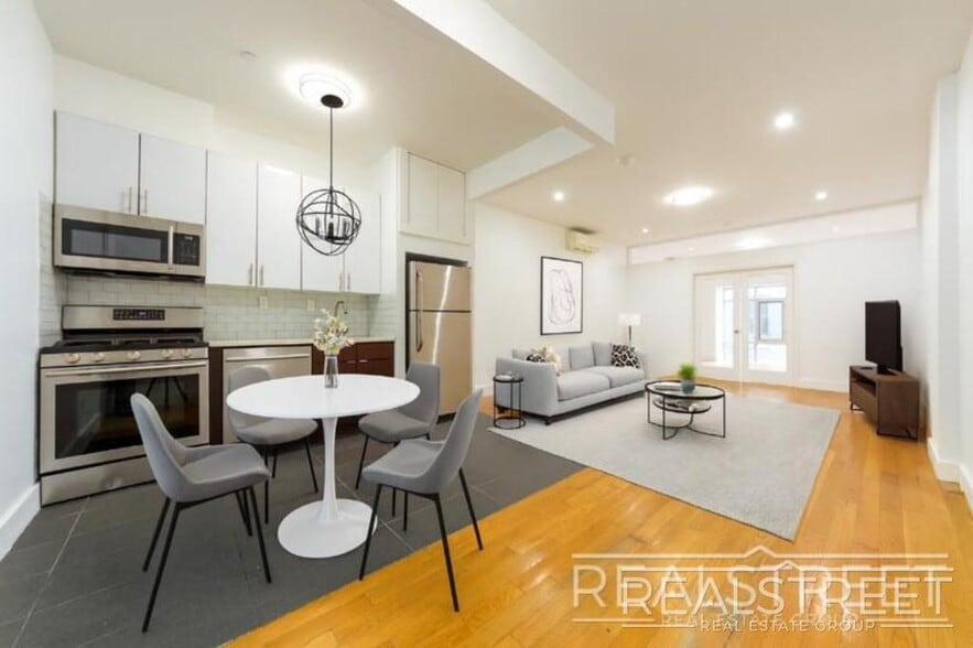 Primary Photo - LUXURY Giant 1 BED LOFT in Queens!