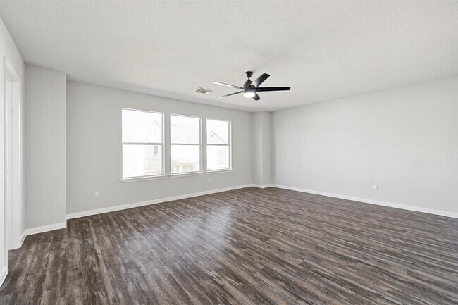 Building Photo - 26122 Parkman Grove Dr