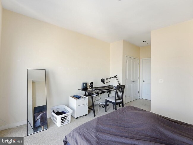 Building Photo - 820 N Pollard St