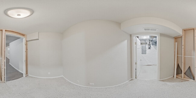 Building Photo - $2,620.95 with $300 off the first month's rent, 5 Beds - 3.5 Bath, Single Family Home in Colorado...