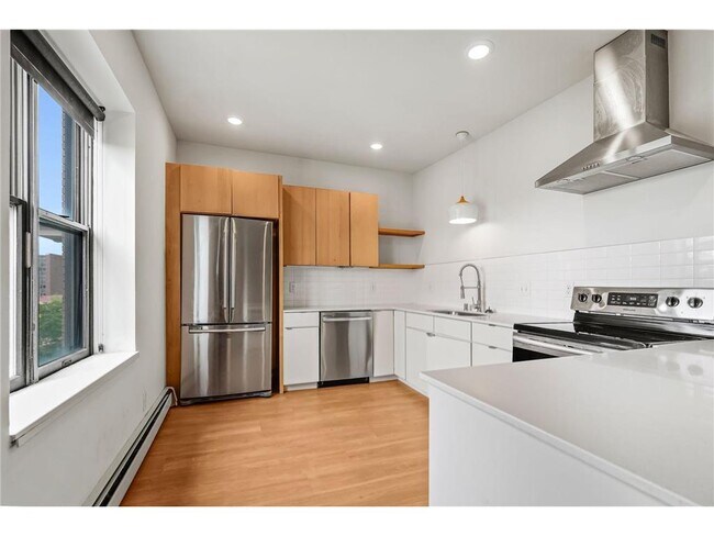 Building Photo - 2109 Blaisdell Ave