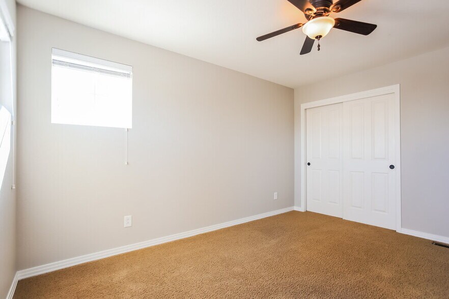 Building Photo - 7149 S Little River Ct