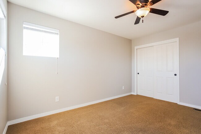 Building Photo - 7149 S Little River Ct