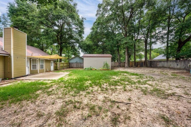 Building Photo - 202 Brittany Ln