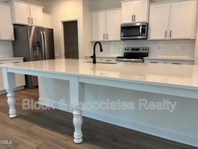 Building Photo - 5128 Ranger Grv Wy