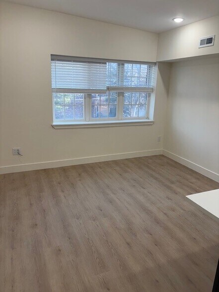 Building Photo - 520 N Haddon Ave