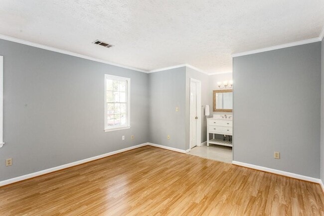 Building Photo - 1405 Kennesaw Trace Ct