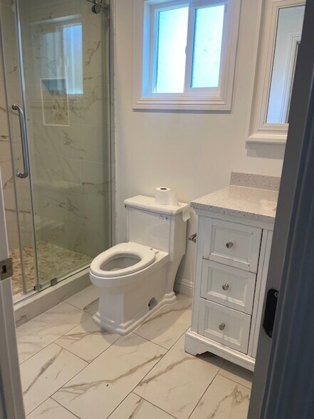 Building Photo - 5707 Melvin Ave