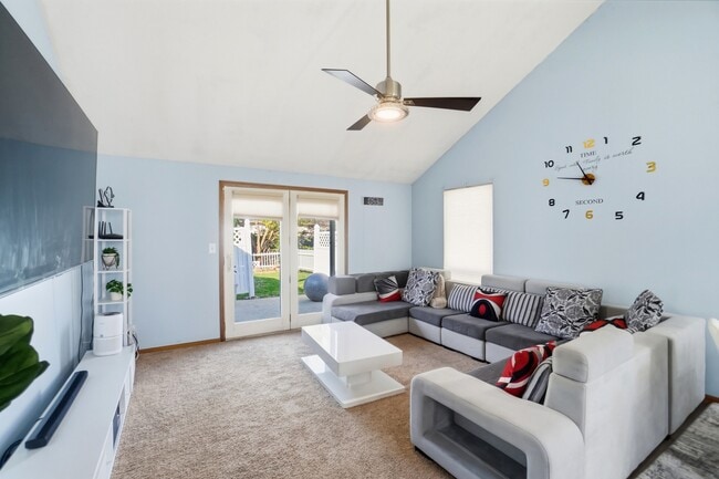 Building Photo - 408 California Ave