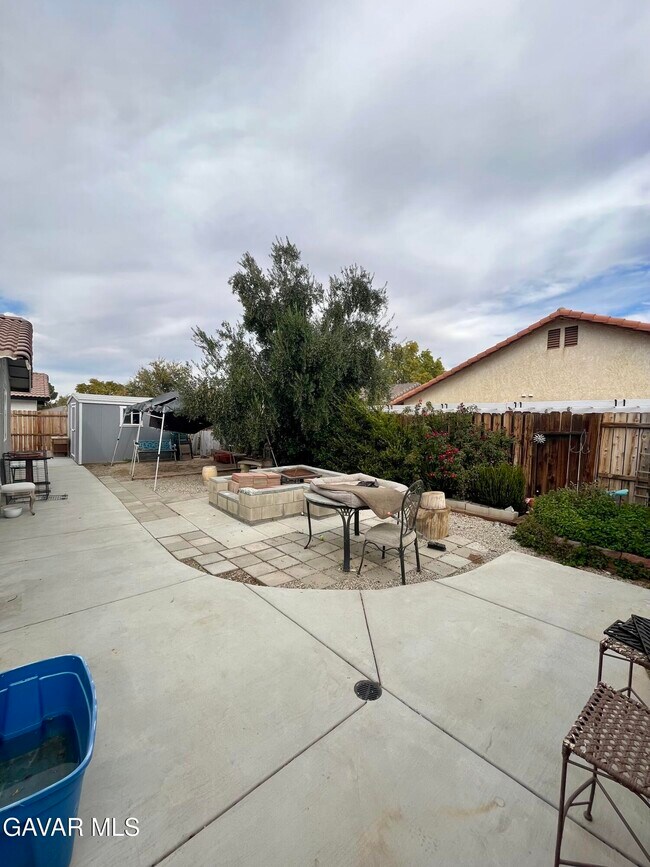 Building Photo - 43770 Santa Rosa Cir