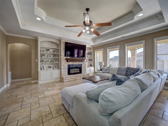 Building Photo - 204 Black Diamond Rd