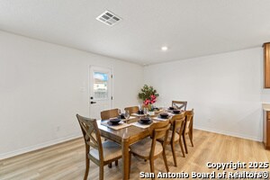 Building Photo - 3538 Silver Set