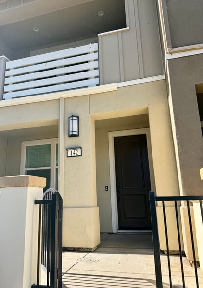 Building Photo - 142 Triggs Ln