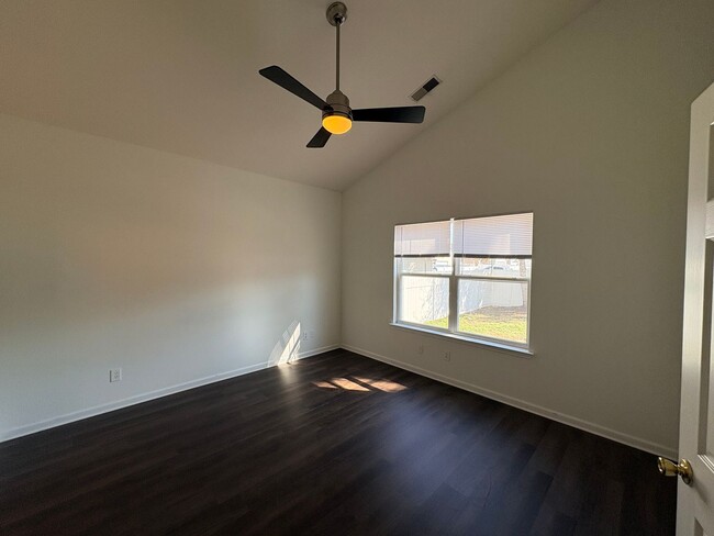 Building Photo - Welcome to Bluffton Park