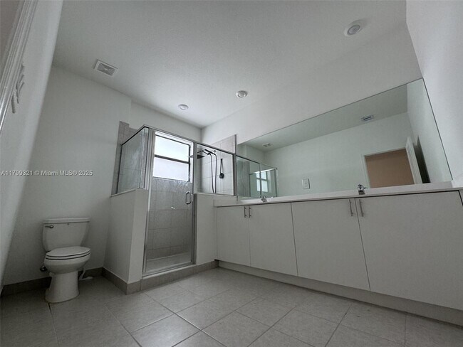 Building Photo - 11919 SW 247th Ter