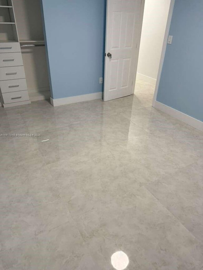 Building Photo - 7781 Simms St