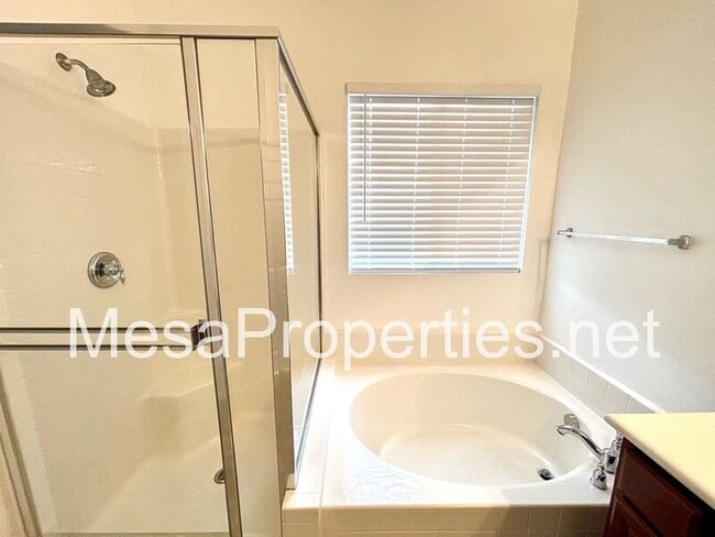 Building Photo - 11677 Ellington St