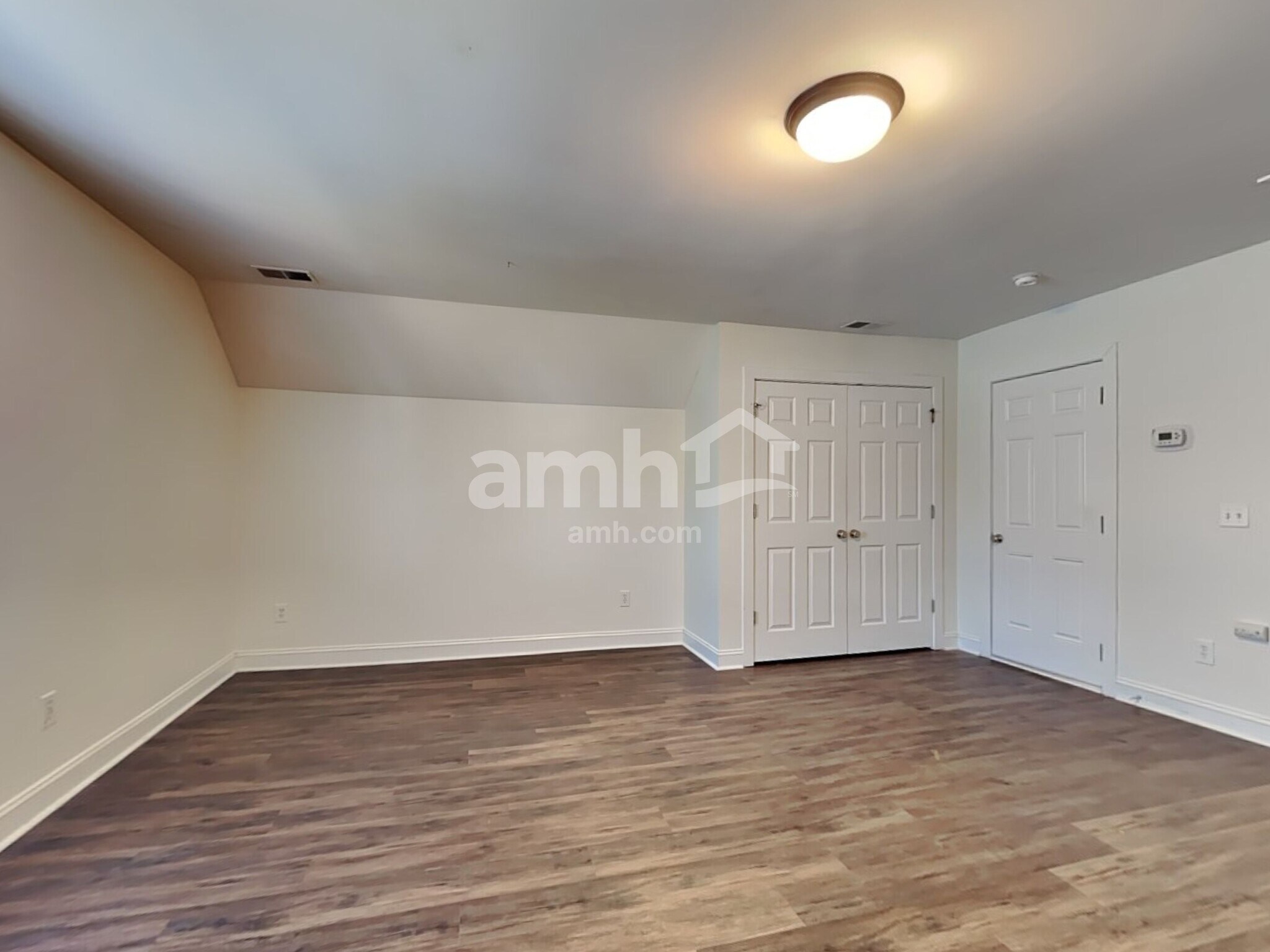Building Photo - 1079 Moss Grove Dr