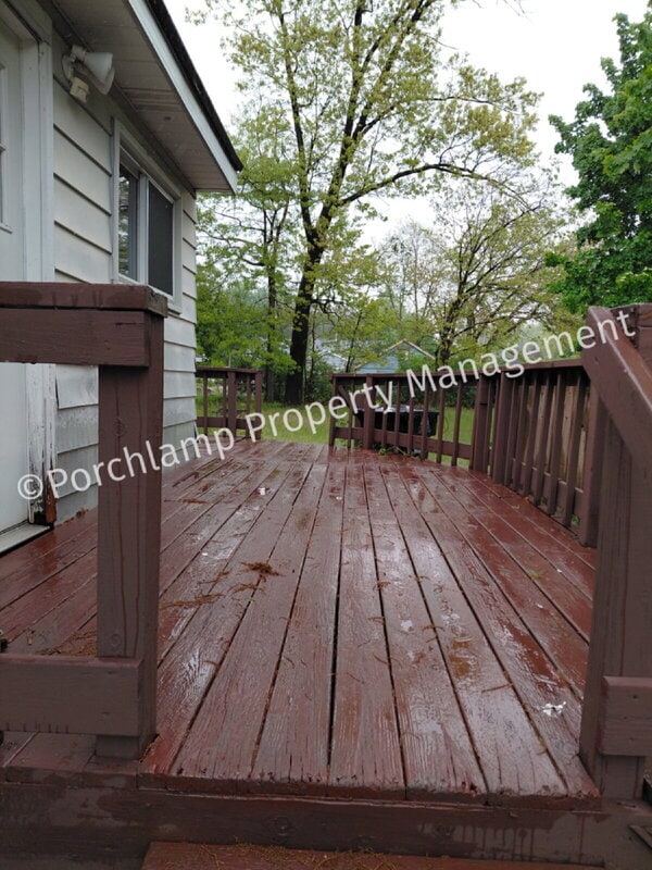 Building Photo - 5038 Carson Ave SW