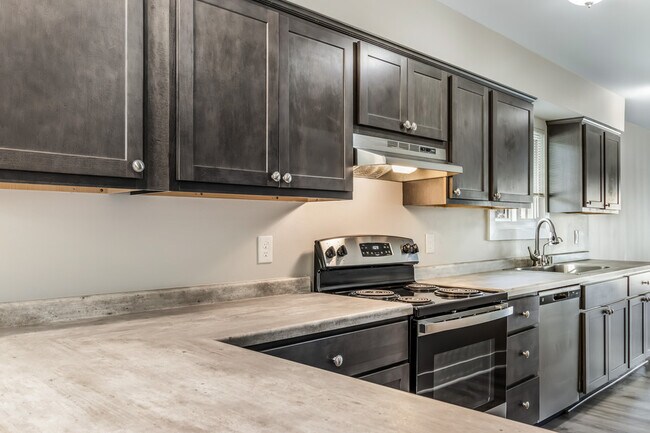 Building Photo - 533 Misty Meadow Blvd