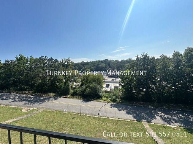 Building Photo - 5005 N Walnut Rd