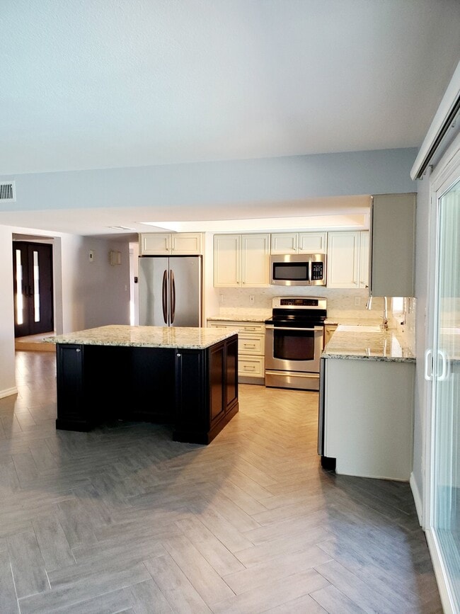 Building Photo - COMING SOON! NO HOA-Stunning 3 Bedroom wit...