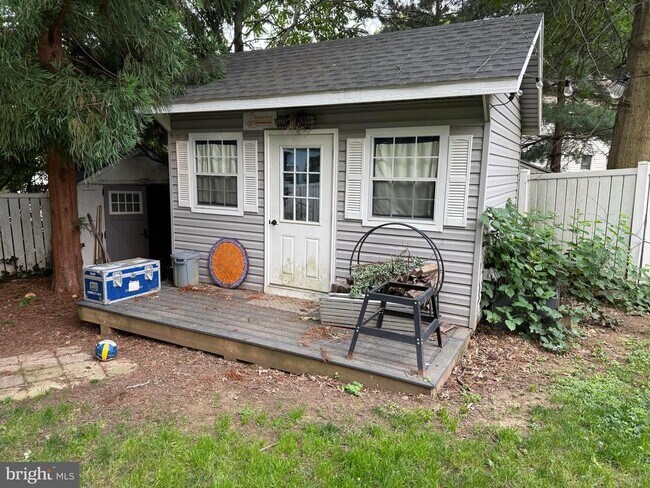 Building Photo - 4814 20th Pl N