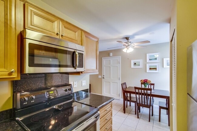 Building Photo - Heart of Normal Heights! 2 Bedrooms w/ In Unit Washer/Dryer! Two Assigned Gated Parking Spaces!