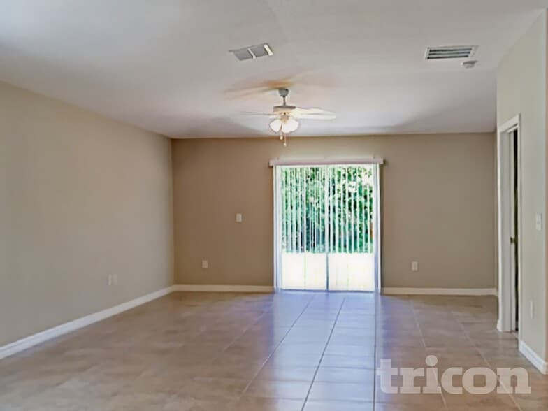 Building Photo - 1724 Broad Winged Hawk Dr