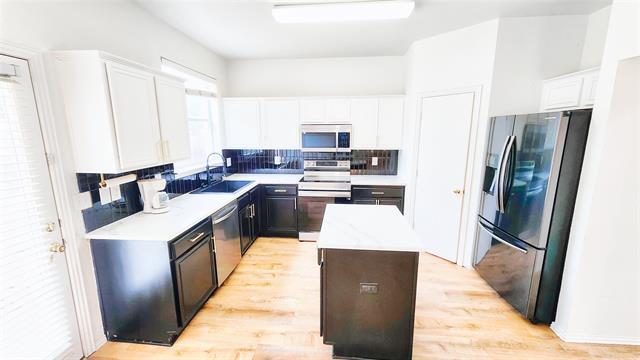 Building Photo - 1047 Port Boliver Dr