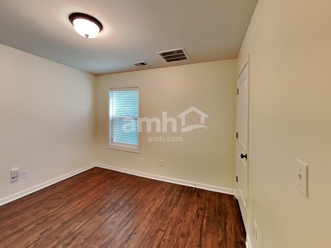 Building Photo - 4280 Chads Park Dr