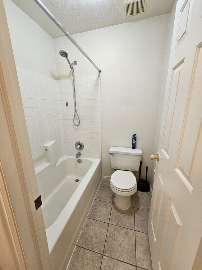 Building Photo - Cozy 1-Bedroom Retreat in the Heart of Saint George