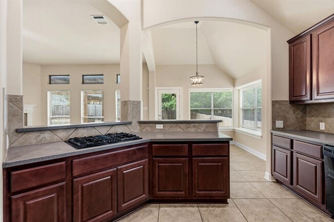 Building Photo - 7436 Bonniebrook Dr