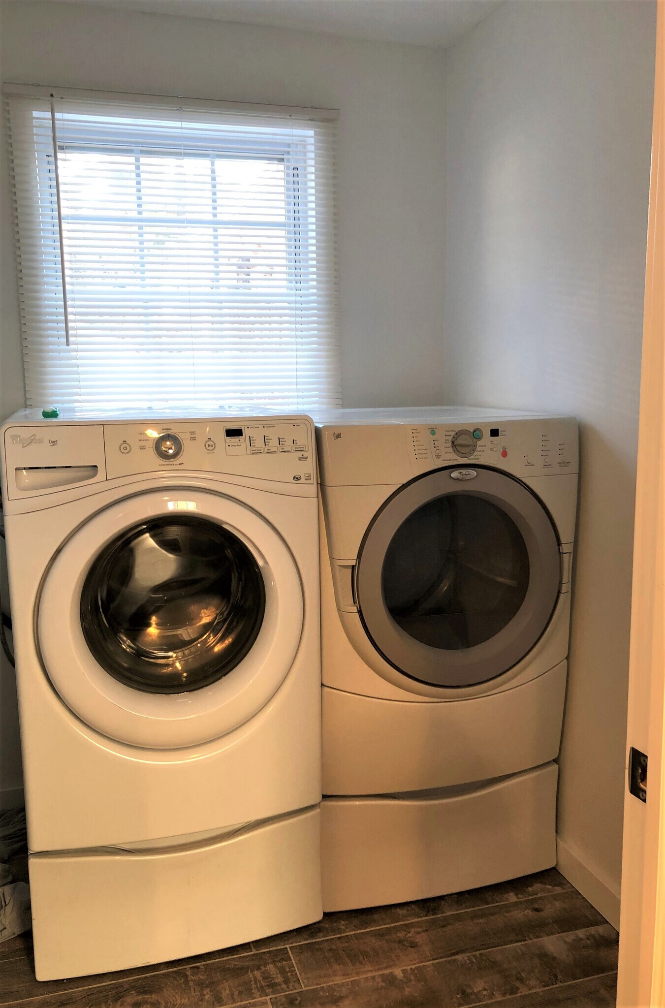 Building Photo - 63 Cottage Rd