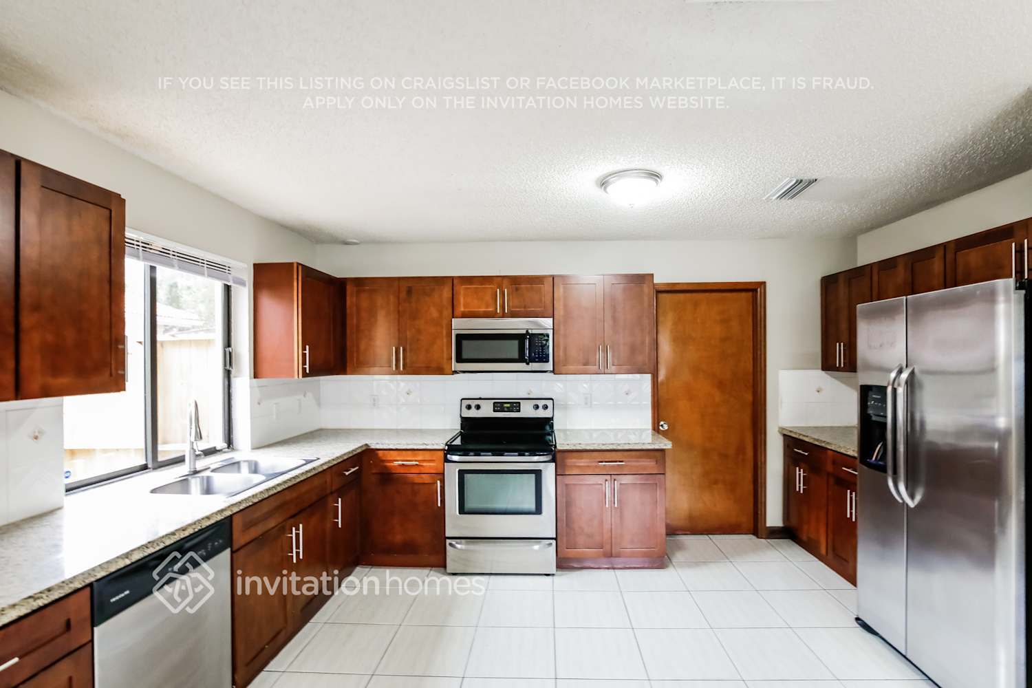 Building Photo - 16630 NW 82nd Ave