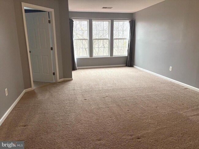 Building Photo - 4806 Turnberry Dr