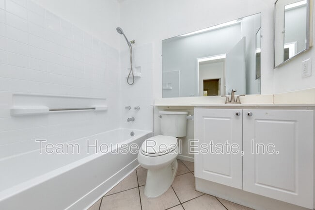 Building Photo - 26971 Hillsborough Pkwy