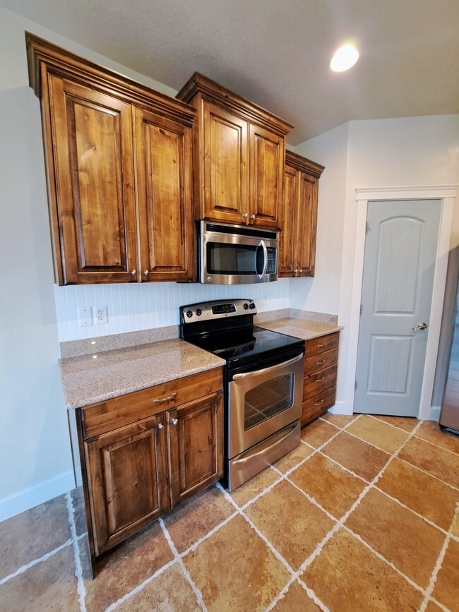 Building Photo - 1238 Baycrest Dr