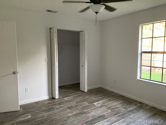 Building Photo - 3404 Juniper Dr