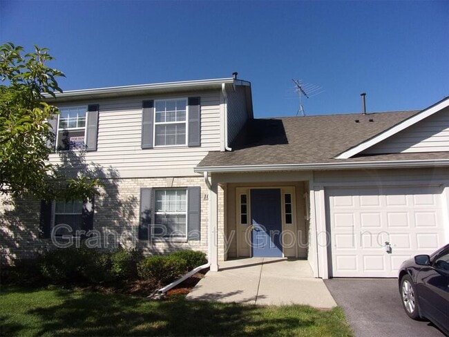 Primary Photo - 1075 N Village Dr