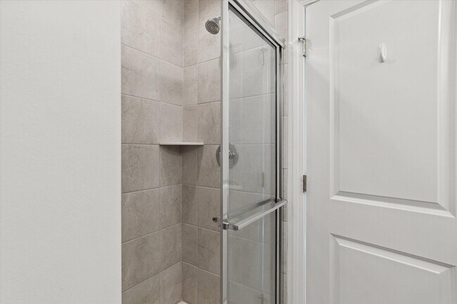 Building Photo - 525 Jenny Wy