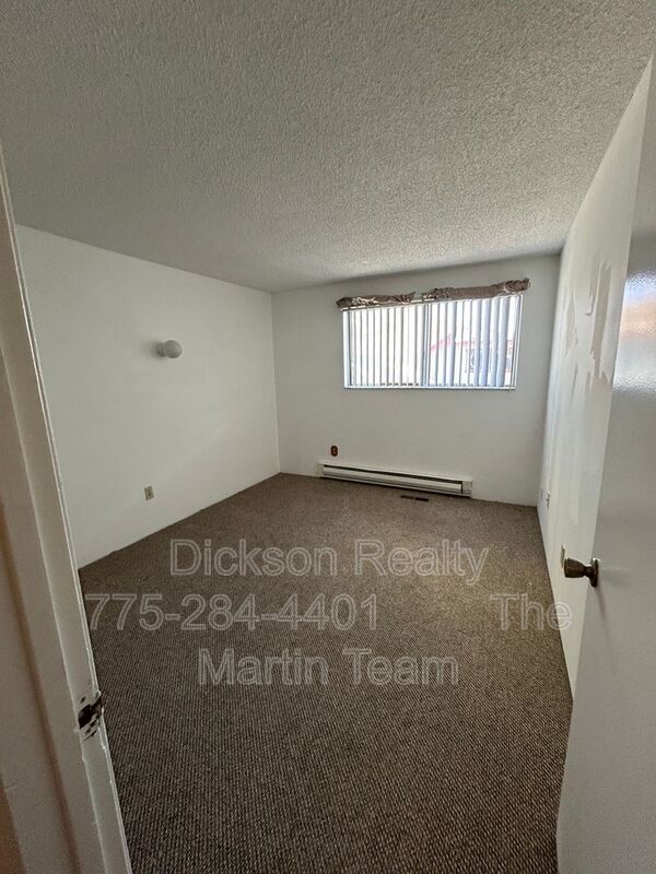 Building Photo - 1706 London Cir