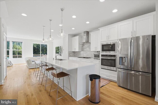 Building Photo - 9228 Wood Violet Ct